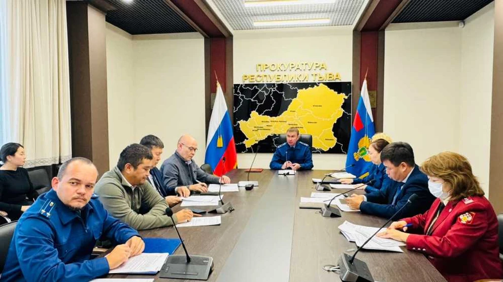 В Туве прокуратура заинтересовалась вывозом отходов на территории республики 