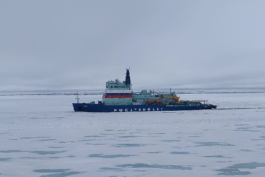 На севере Красноярского края атомный ледокол «Сибирь» завершил противопаводковые работы на Енисее
