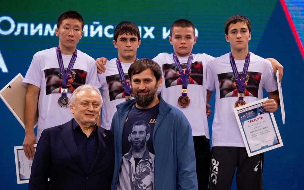 Красноярские вольники взяли четыре медали в второй день турнира памяти Сайтиева