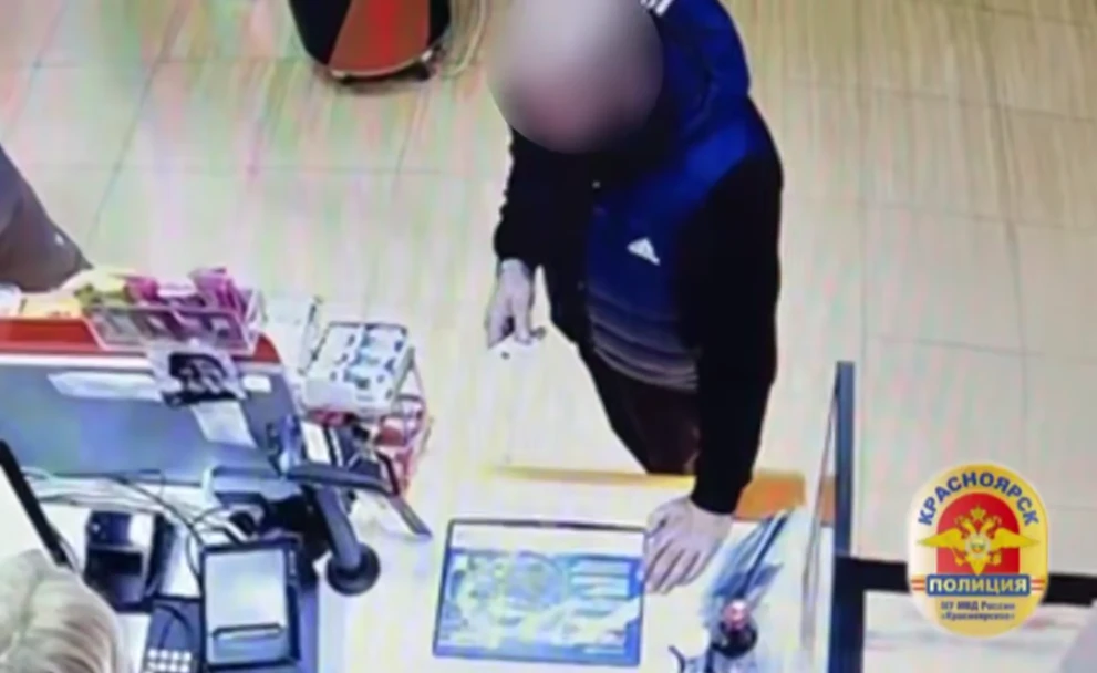 Грузчики из Красноярска обвиняются в краже 668 тысяч рублей с топливных карт 