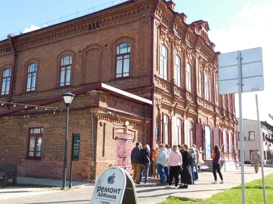 В Красноярском крае общество «Знание» организовало квест-экскурсию для школьников в историческом городе