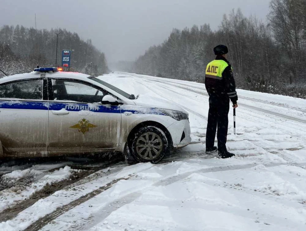 Госавтоинспекция Томской области перекрыла движение по одной из дорог