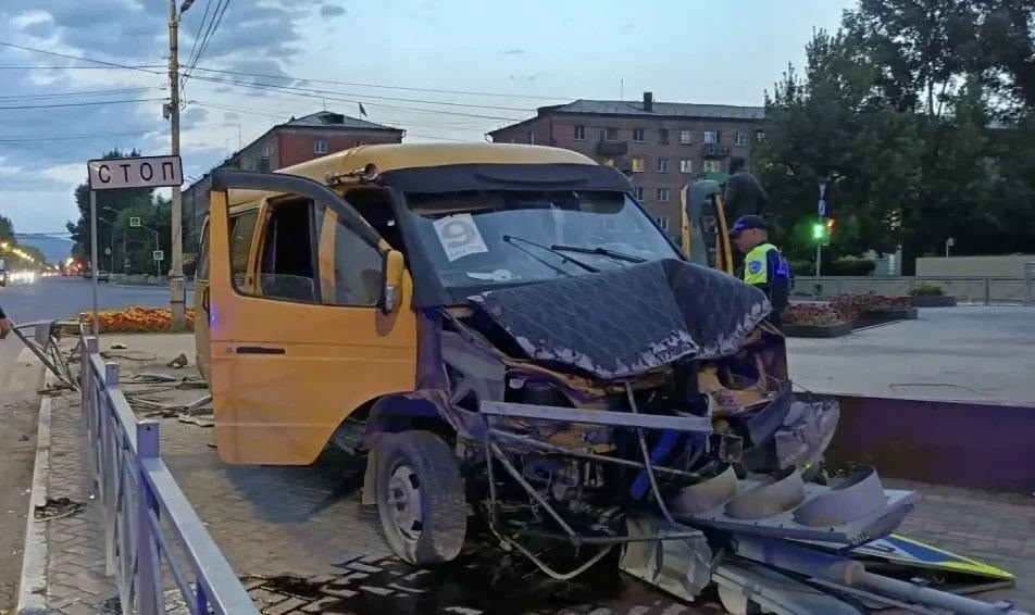 Водитель «Газели» сбил пятерых пешеходов в Кызыле