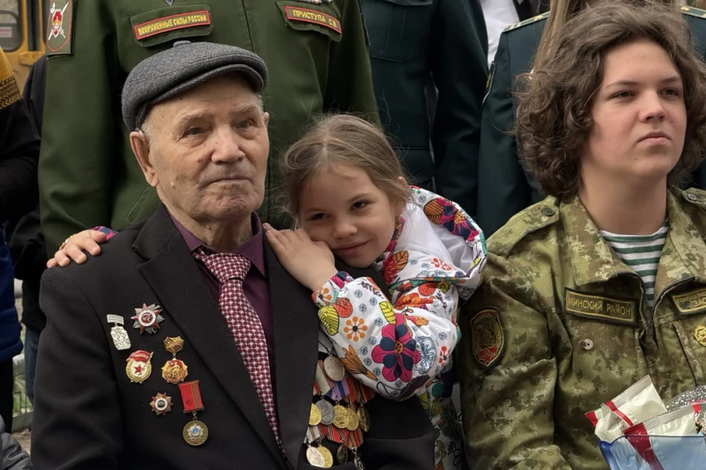 «Единая Россия» запустила Всероссийскую акцию «Подарки ветерану»