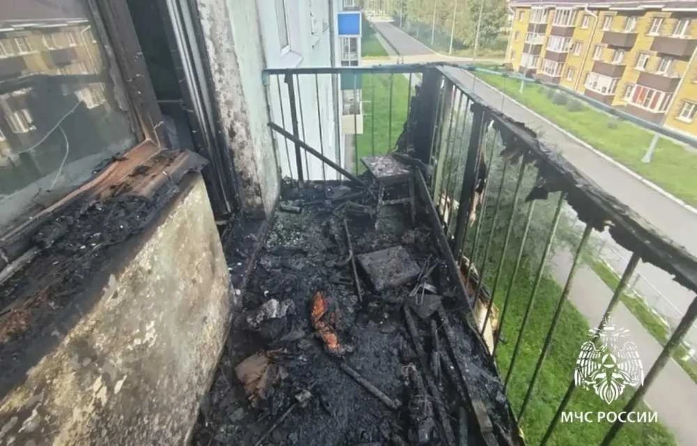 Непотушенный окурок стал причиной пожара на балконе в Иркутской области 