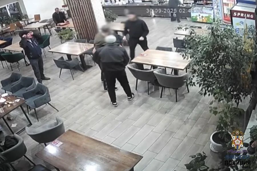 В Омской области задержан дальнобойщик, ранивший ножом коллегу
