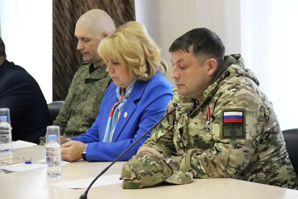 В округе Красноярского края участники СВО трудоустраиваются на квотируемые места