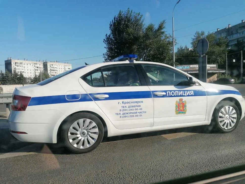 Два дня подряд жительница Красноярска похищала деньги у пенсионерки 