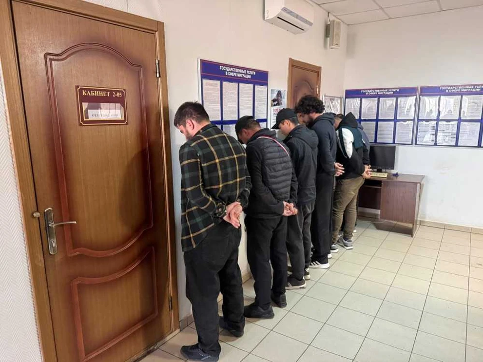 В Красноярском крае наказали пять таксистов-нелегалов 