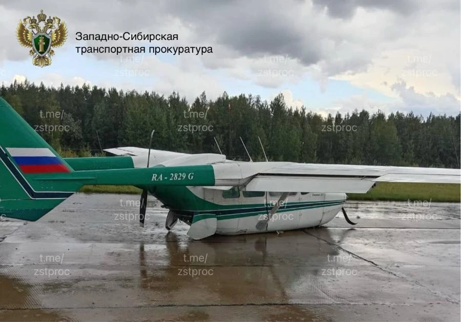 В Красноярском крае из-за неисправности шасси самолёт посадили «на брюхо»
