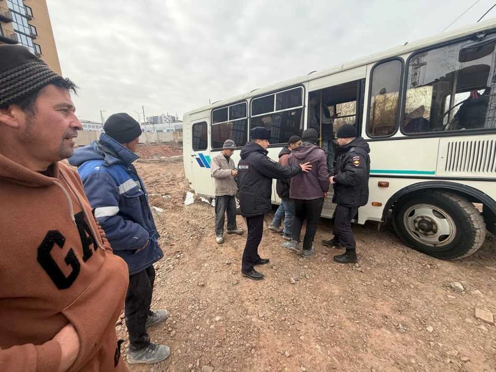 После рейда в Красноярске 9 иностранцев будут выдворены за пределы РФ