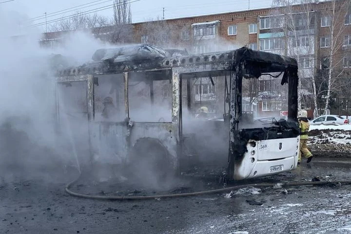 В Омске сгорел рейсовый автобус