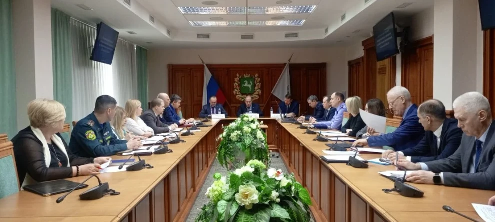 В Томской области продлили ограничения на работу мигрантов по патенту