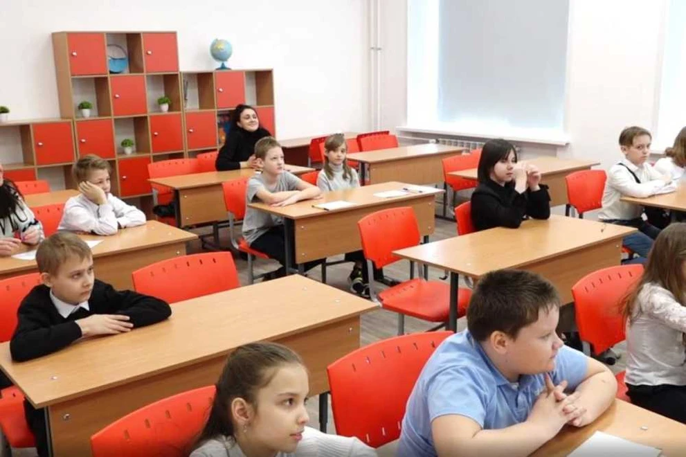 В Ачинске после капремонта по программе «Единой России» открылась школа
