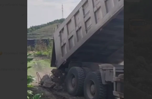 Жители Солноцов Красноярского края пожаловались на недобросовестных рабочих