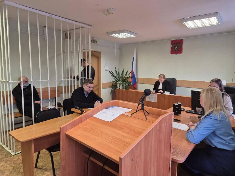 В Омске мужчина выжил после нападения убийц, притворившись мёртвым