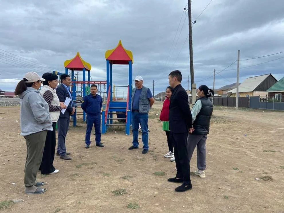 В Туве энергетики потребовали перенести детскую площадку
