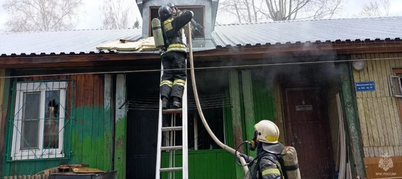 В Томске при пожаре погибли два человека