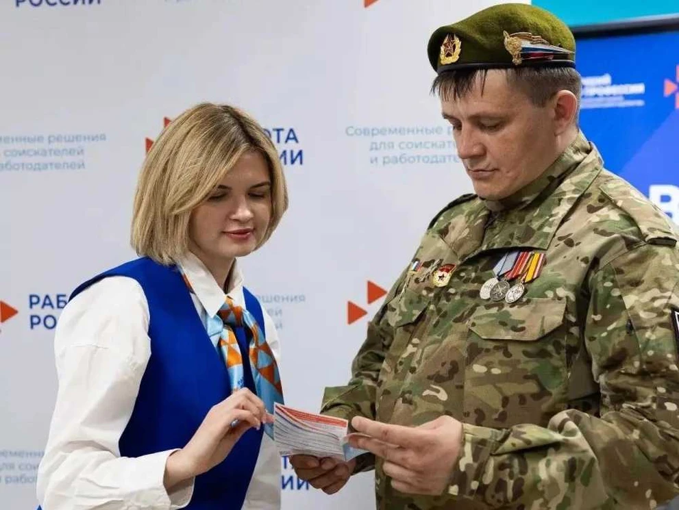 Более 71% ветеранов СВО в Красноярском крае вернулись к работе  