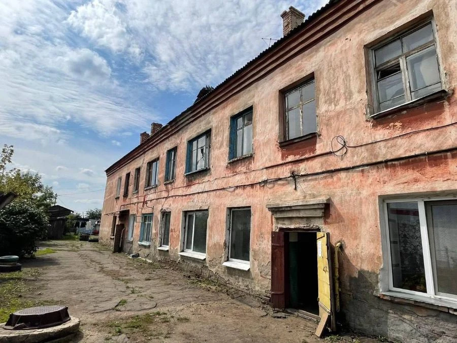 В Омске суд обязал мэрию расселить жильцов аварийного дома