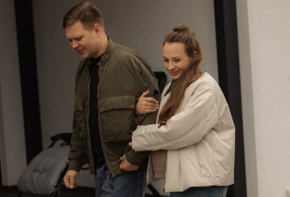 Барнаульский рокер Трофимов стал папой в день отца