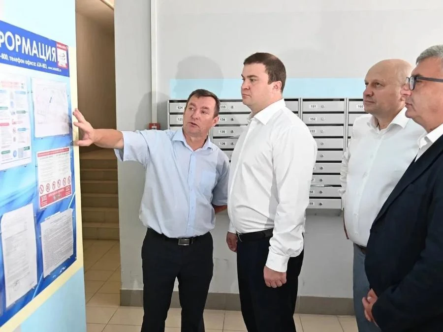 По Омской промзоне в день проверки губернатором укрытия от БПЛА ударили беспилотники