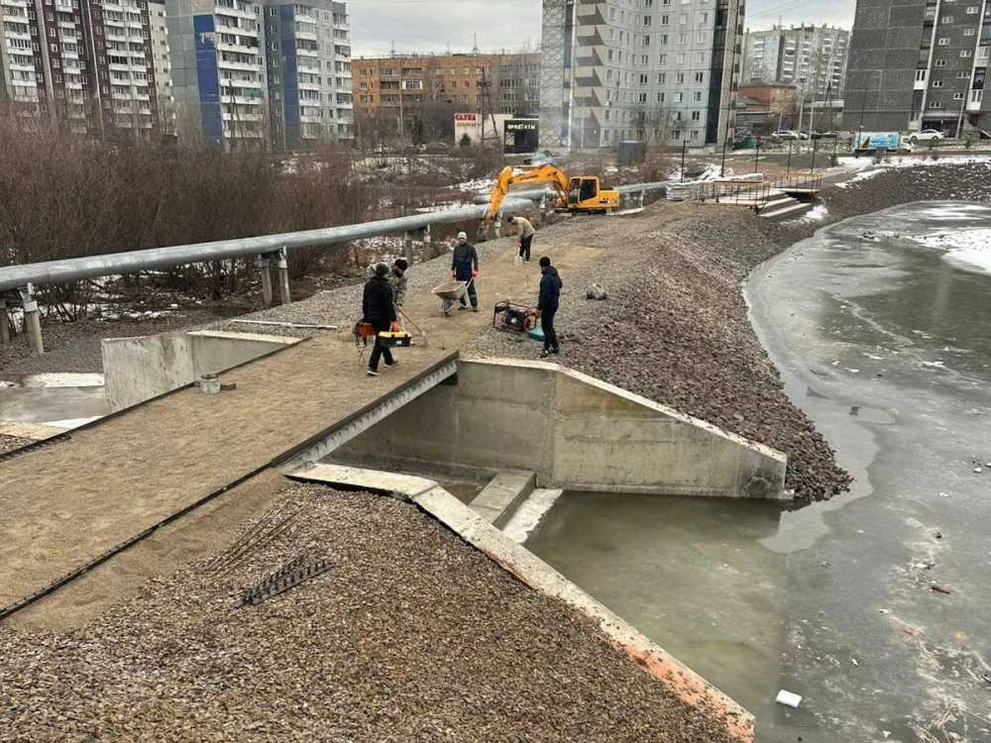 В Красноярске завершён ремонт плотины на озере по улице Вильского