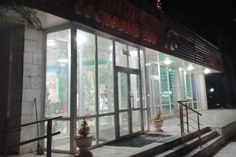 В санатории Красноярского края норовирусом заразились из-за персонала столовой 