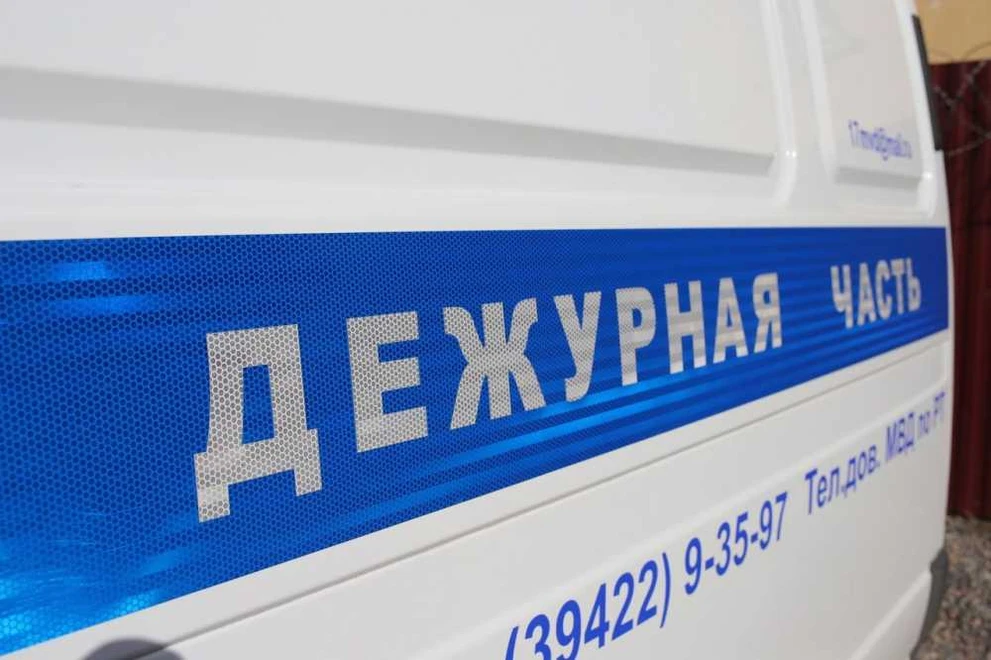 В Туве новобрачная нанесла ножевое ранение своей подруге