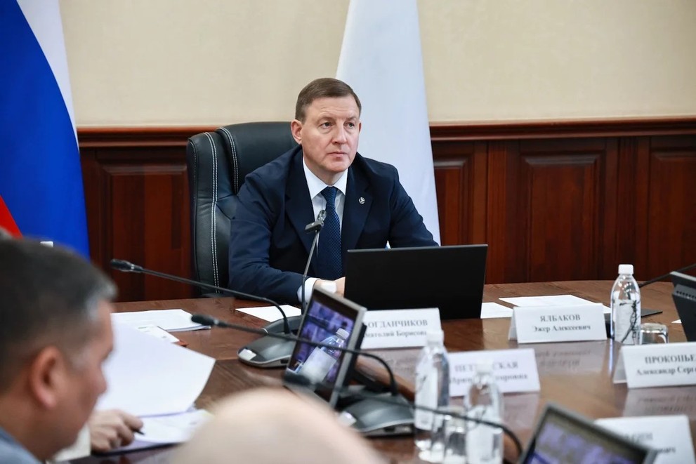 Андрей Турчак раскритиковал Минтранс за нехватку новых автобусов на Алтае