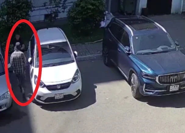 Красноярца ожидает суд за нападение на соседа с топором в мкр. Солнечный
