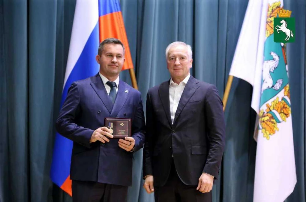 Мэра Томска наградили медалью «За развитие местного самоуправления» 