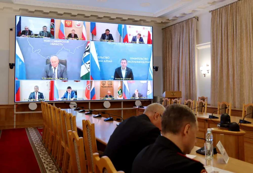 Глава Красноярского края принял участие в окружном совещании по нацпроекту «БАС»