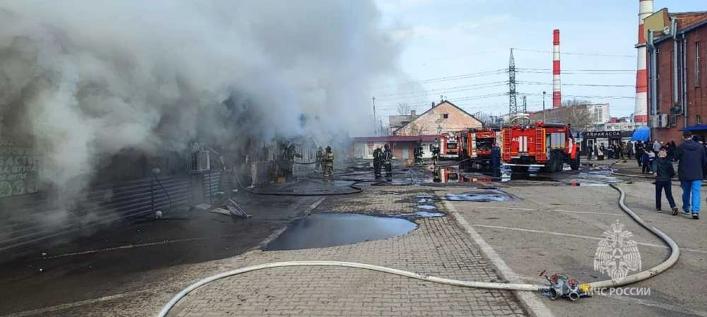  В Красноярске произошёл пожар на одной из торговых точек