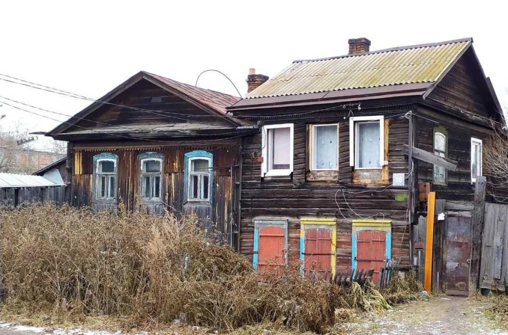 По иску прокурора в Красноярске расселили жильцов опасного дома