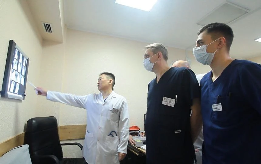 Кузбасские врачи решили проблему с желудком у пациента после 20 лет страданий