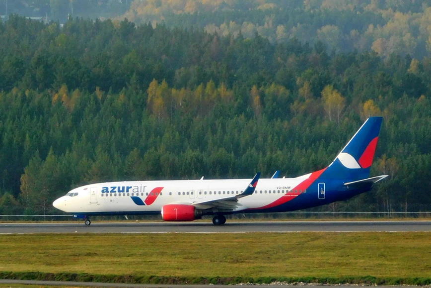 AZUR air, юридический адрес которой в Красноярске, сокращает полёты из-за проблем с самолётами