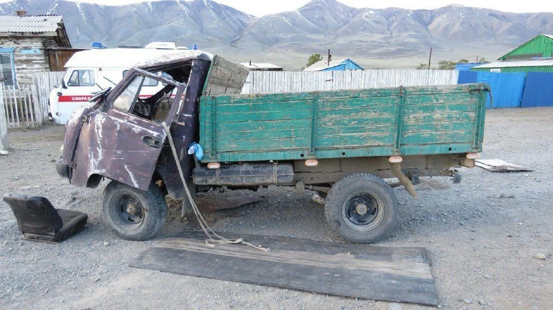 В Туве произошло ДТП с участием несовершеннолетнего водителя 