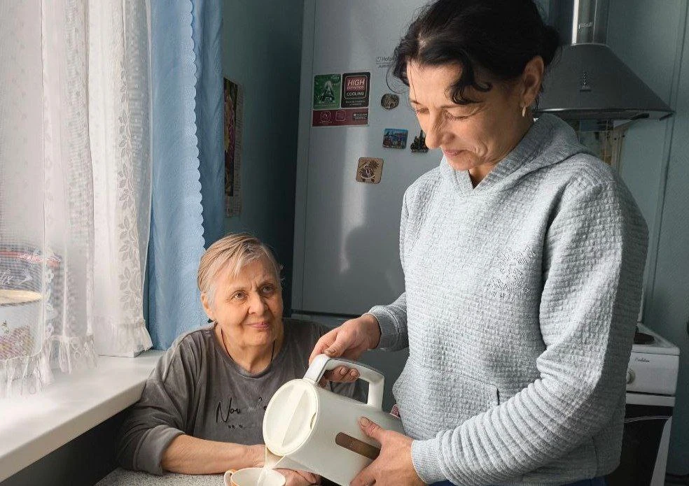 В Томской области тысячи пожилых получают соцподдержку прямо у себя дома