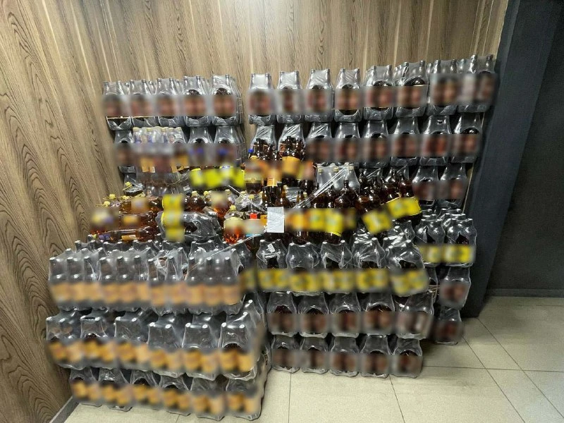 В Туве в ходе проверки изъято более 1400 литров алкогольной продукции