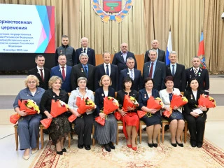 В Алтайском крае вручили государственные награды жителям региона   