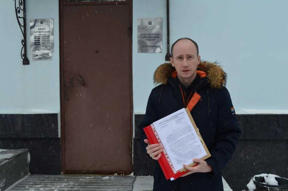 Коммунисты Алтая собрали более 4 тыс. подписей за отставку главы Минздрава