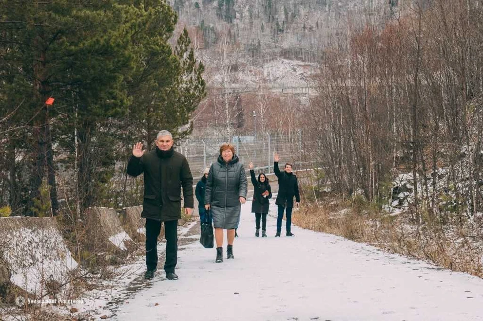 RtgbQubLyYs.jpg