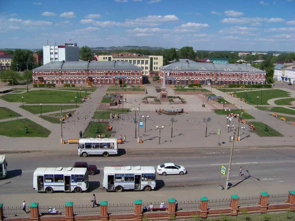 Так выглядели бывшие торговые дома Чевелёва в 2014 году. _100_2446.jpg