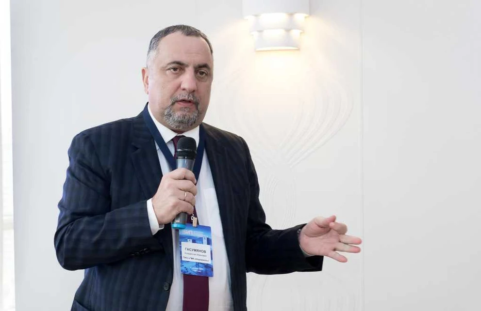 Гасумянов.jpg