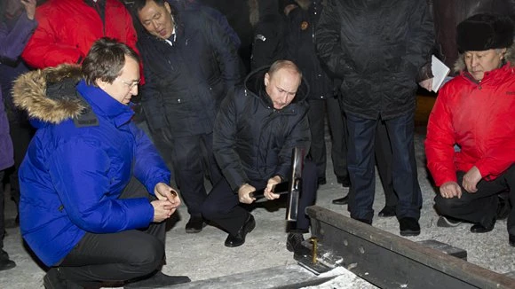 1324352053_putin-shv.jpg