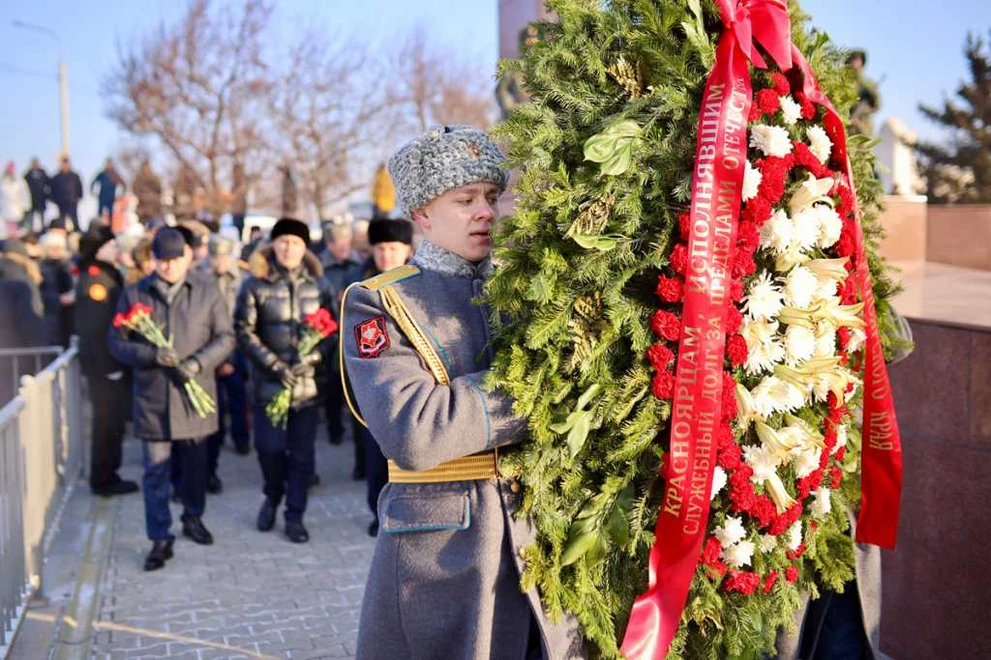 возложение цветов воинам-интернационалистам_2023 (16).jpg
