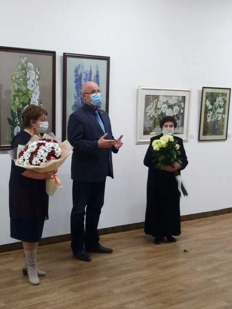 P10120-175410.jpg