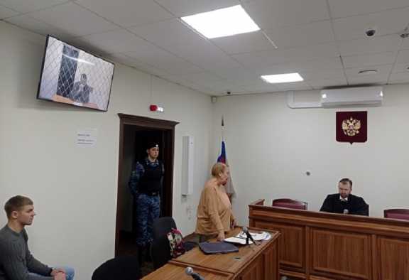 В Кемерове суд оставил в СИЗО пожарного инспектора, который проверял сгоревший приют 