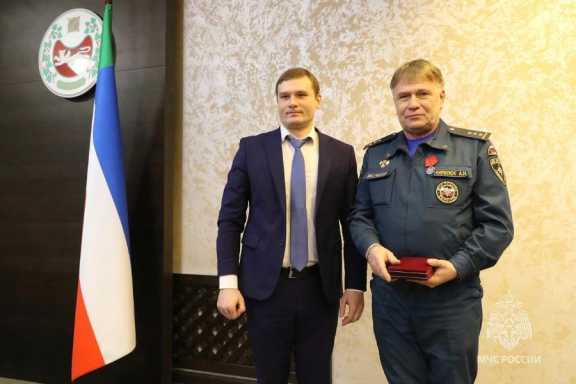 Горноспасатель из Хакасии удостоен высокой государственной награды